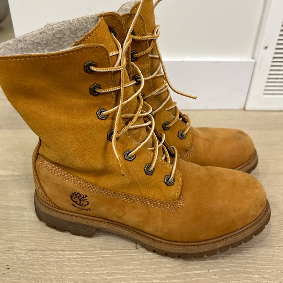 Timberland Wheat Nubuck Lace-Up Boots - Picture 5 of 9